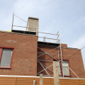 de steiger die gebouwd moest worden.
